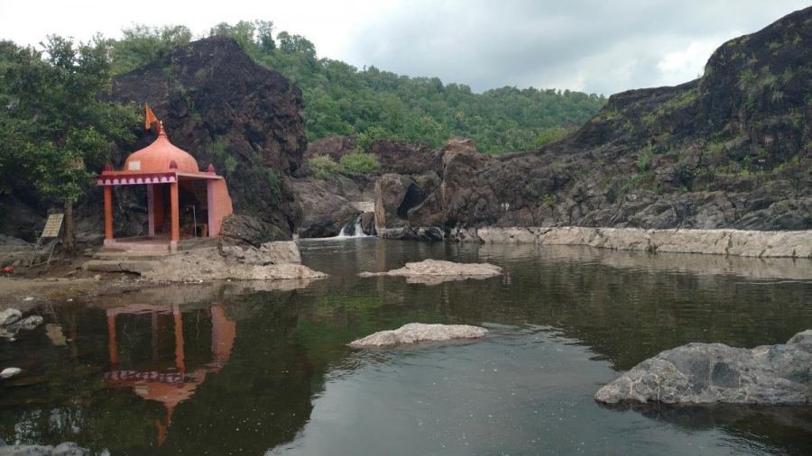 Wari Hanuman, Akot — photograph 6